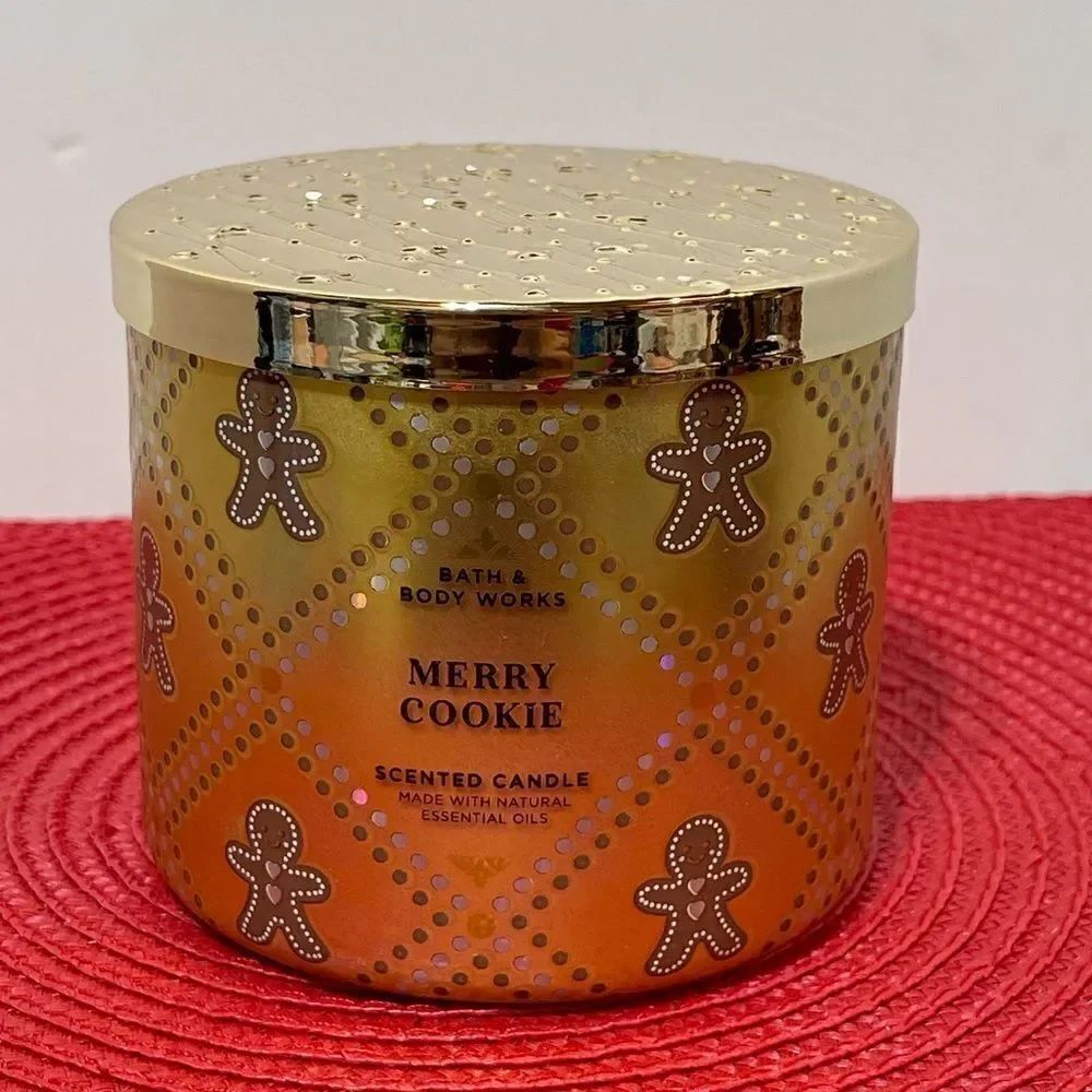 BBW Merry Cookie 3 Wick Candle NWT